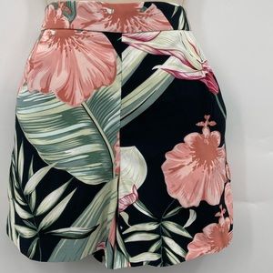 Jasmine & Juliana Women’s Tailored Fit Sits Above Waist Floral Print Shorts